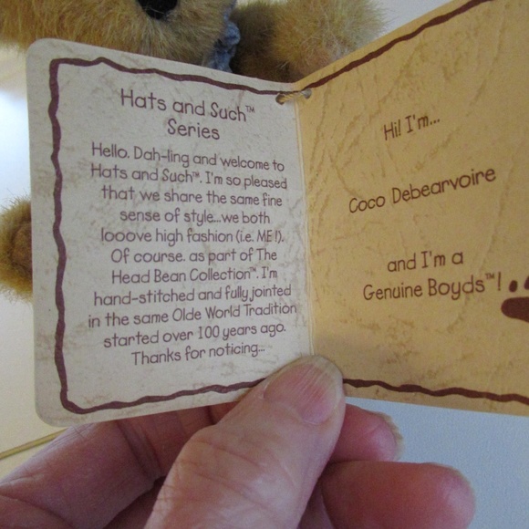 "Cocoa DeBearvoire" #904075 Retired Boyds Bear Hats and Such series - Picture 7 of 9